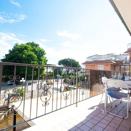 254 - Trilocale Al 1 Piano A Terrazzo Vista Mare, Climatizzato Inclusa Nel Prezzo Apartment *